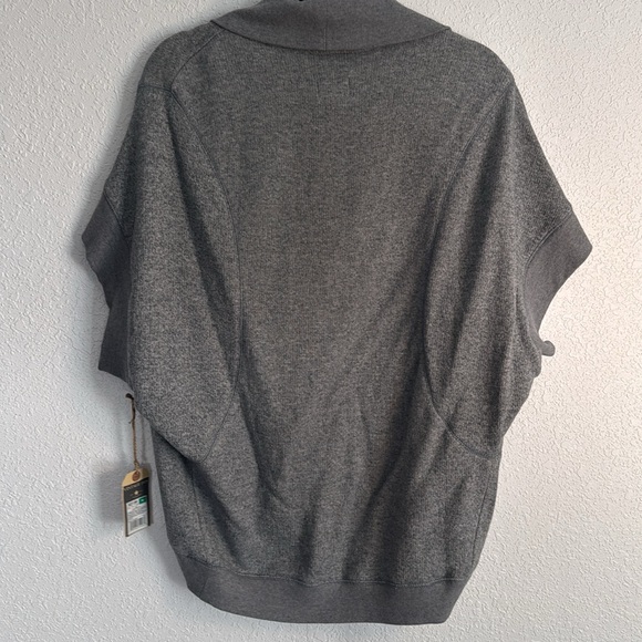 Converse Gray Knit Shrug Sweater with Dolman Sleeves - Picture 6 of 6